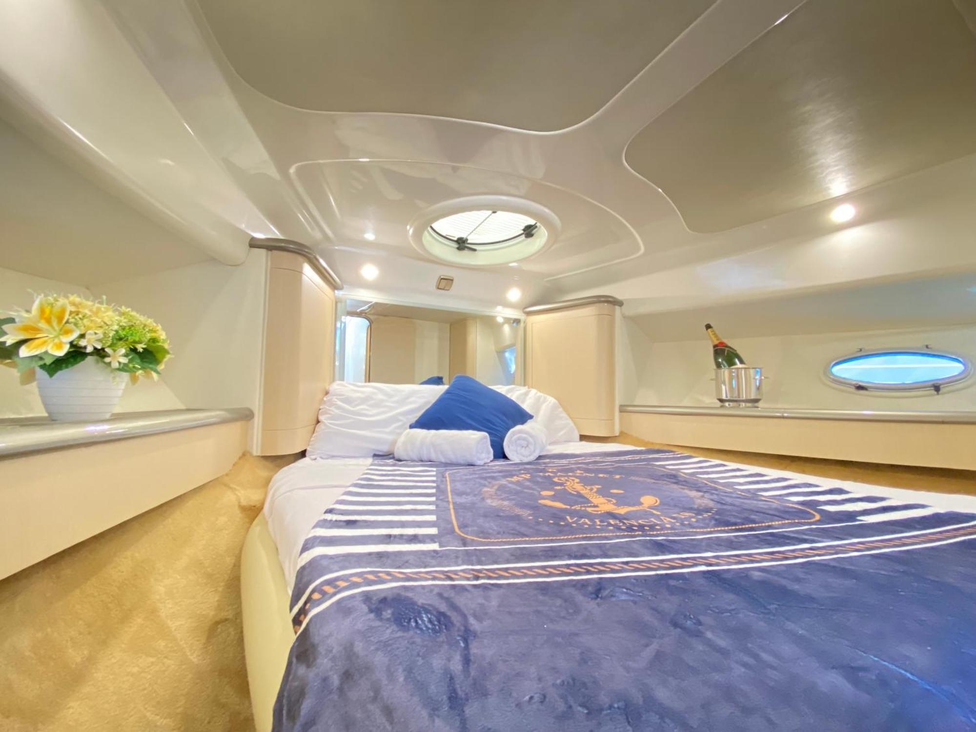 The Valencia Yacht Experience Hotel Luaran gambar