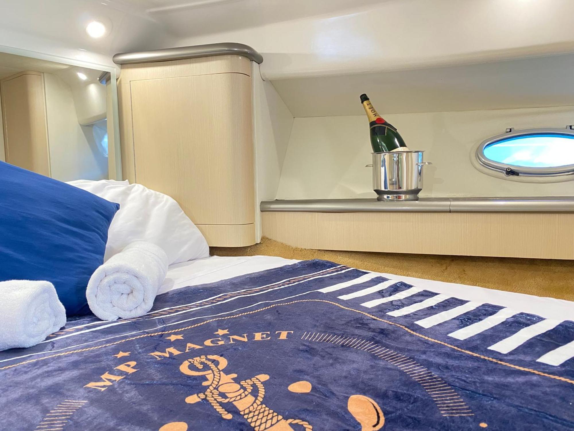 The Valencia Yacht Experience Hotel Luaran gambar