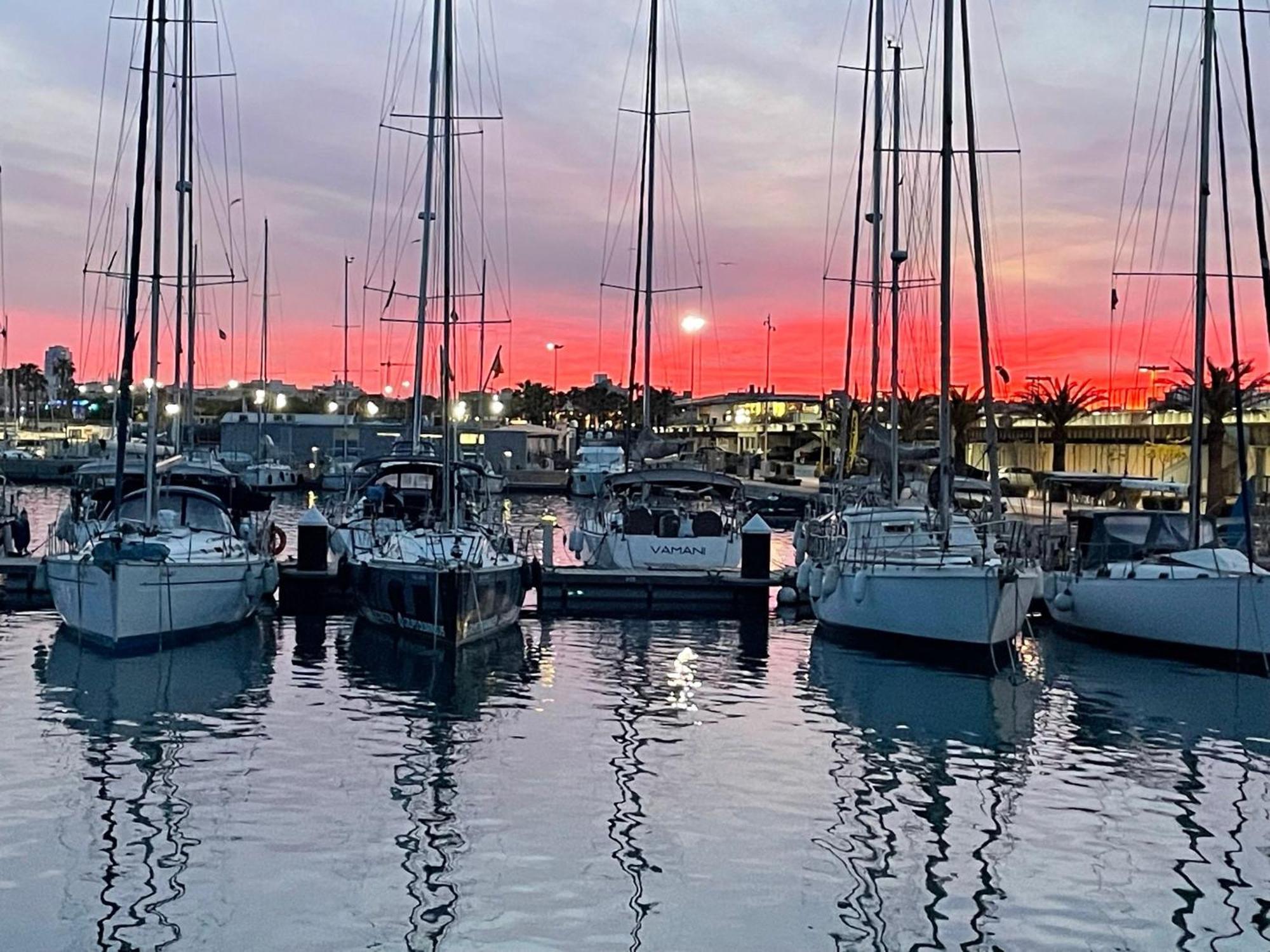 The Valencia Yacht Experience Hotel Luaran gambar